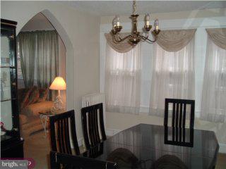 35 Wayne Avenue Springfield, PA 19064 - Photo 4 of 5