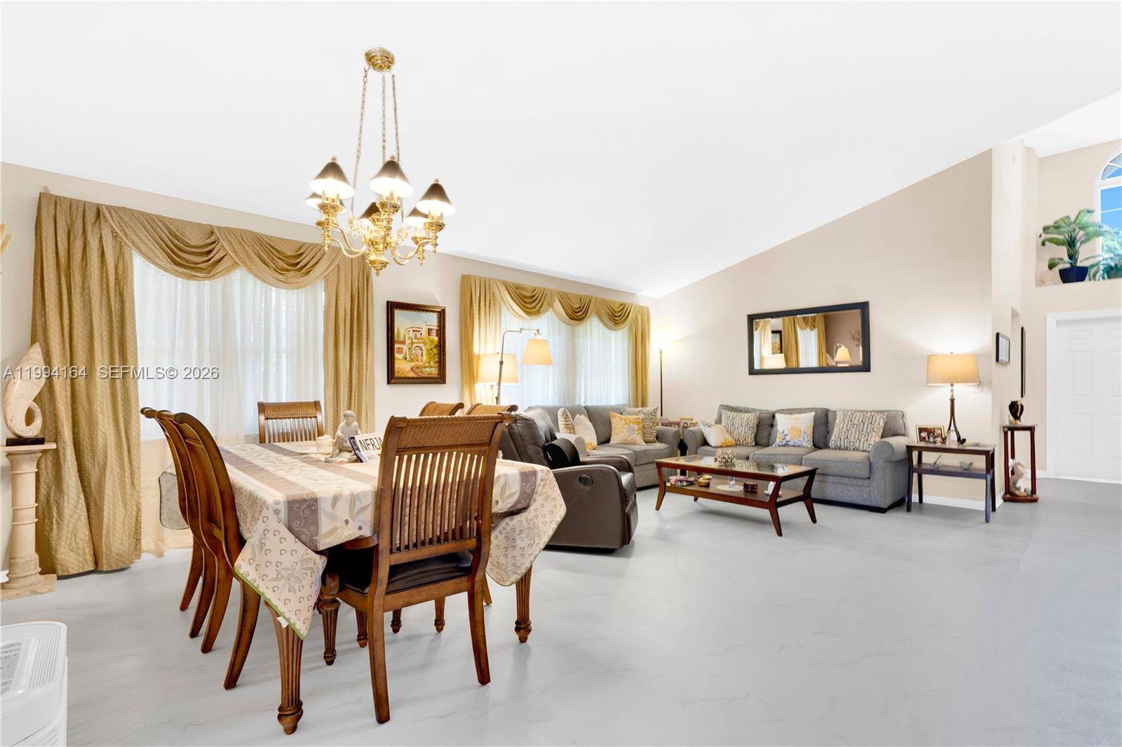 11184 Sangria Court Boca Raton, FL 33498 - Photo 8 of 38 Gallery Image 8