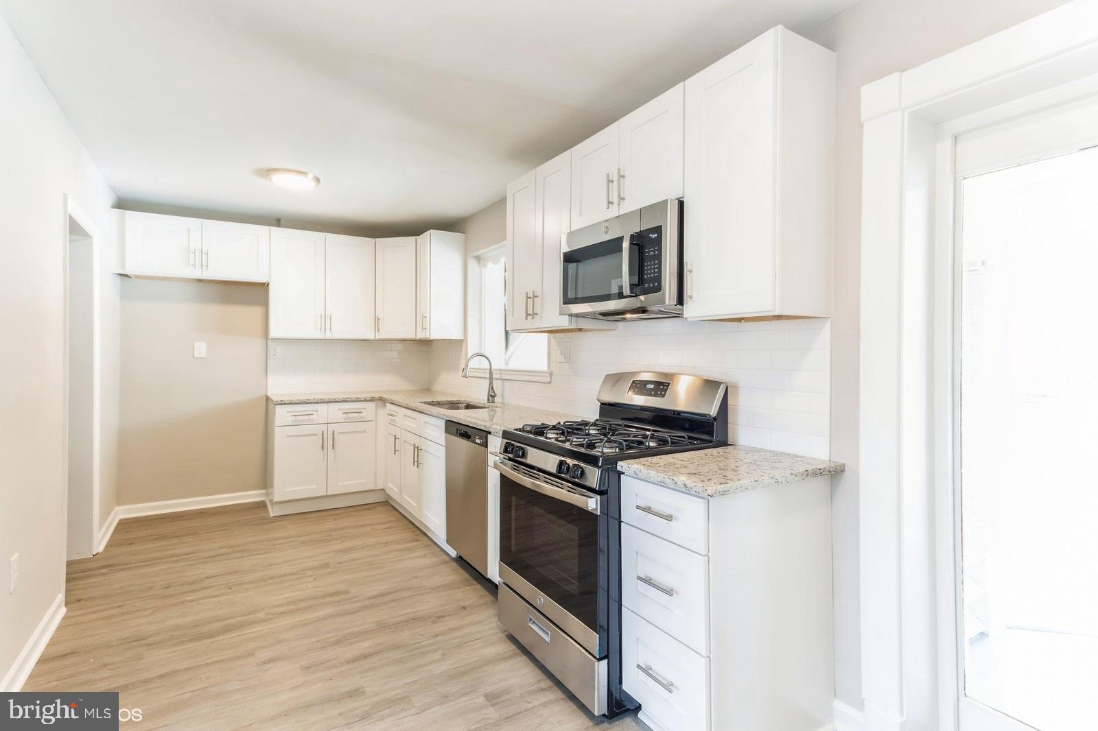 1014 Chesaco Avenue Rosedale, MD 21237 - Photo 7 of 26 Kitchen with Granite Countertops