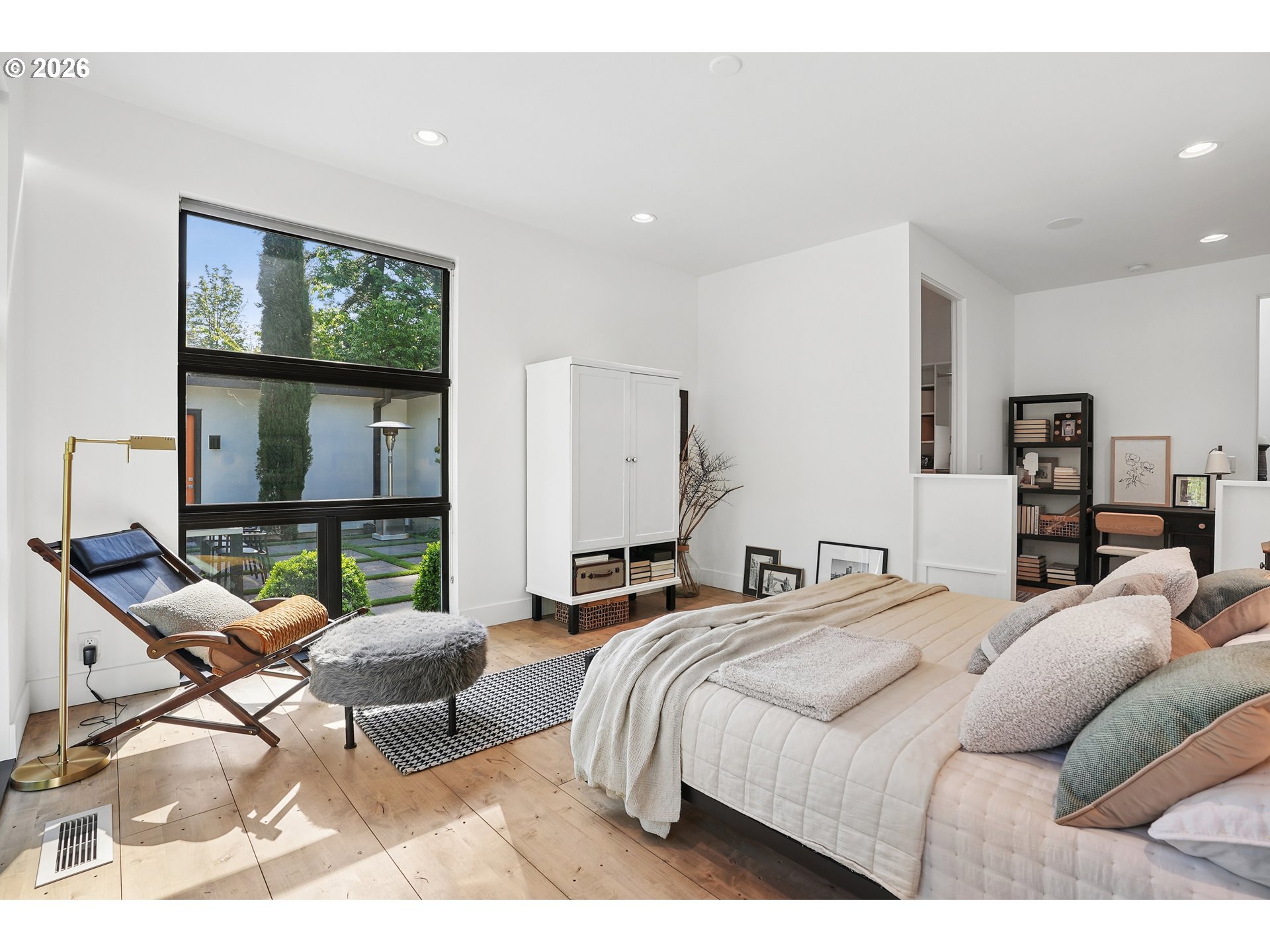 3724 Southwest Shattuck Road Portland, OR 97221 - Photo 27 of 48 Gallery Image 27