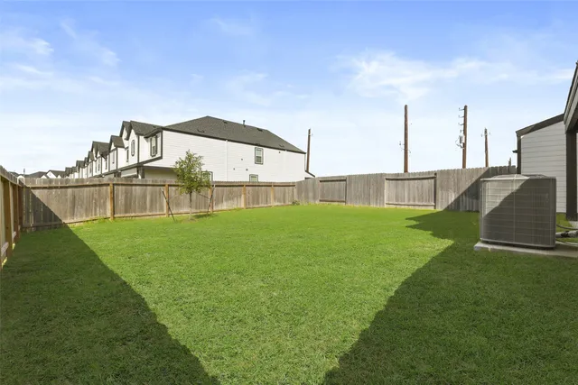 $2,395 | 12238 City Rose Court, Houston, TX 77047