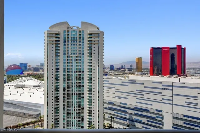 $5,450 | 2777 Paradise Road, Unit 2702, Las Vegas, NV 89109