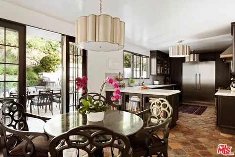 $7,995,000 | 2556 Aberdeen Avenue, Los Angeles, CA 90027