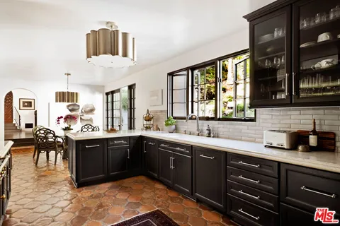 $7,995,000 | 2556 Aberdeen Avenue, Los Angeles, CA 90027