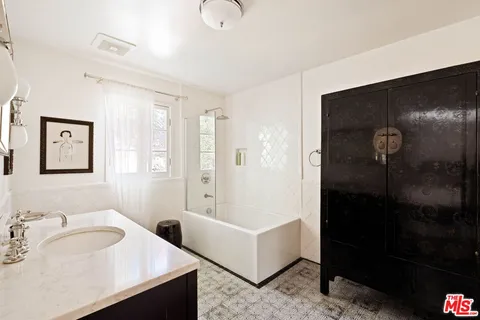 $7,995,000 | 2556 Aberdeen Avenue, Los Angeles, CA 90027