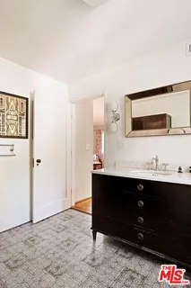 $7,995,000 | 2556 Aberdeen Avenue, Los Angeles, CA 90027