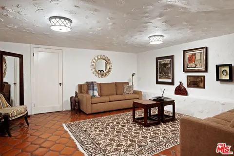 $7,995,000 | 2556 Aberdeen Avenue, Los Angeles, CA 90027