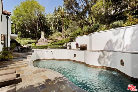 $7,995,000 | 2556 Aberdeen Avenue, Los Angeles, CA 90027