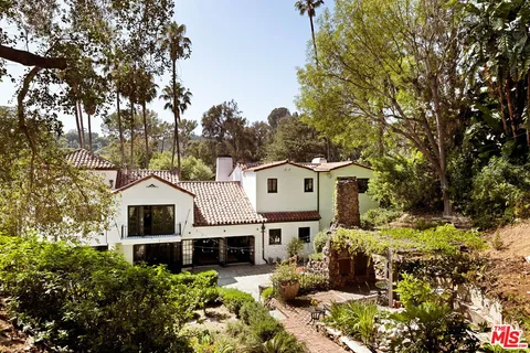$7,995,000 | 2556 Aberdeen Avenue, Los Angeles, CA 90027