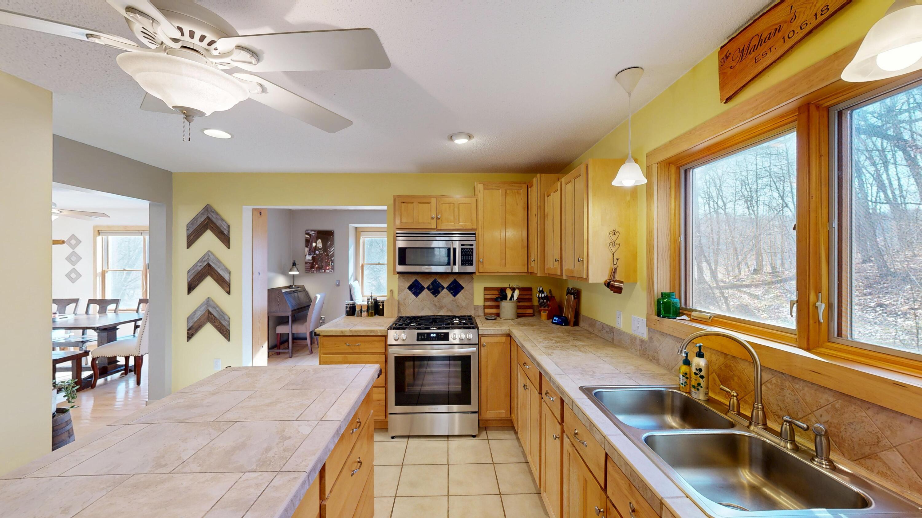 E13332 Highway 82 Stark, WI 54639 - Photo 21 of 71 Kitchen