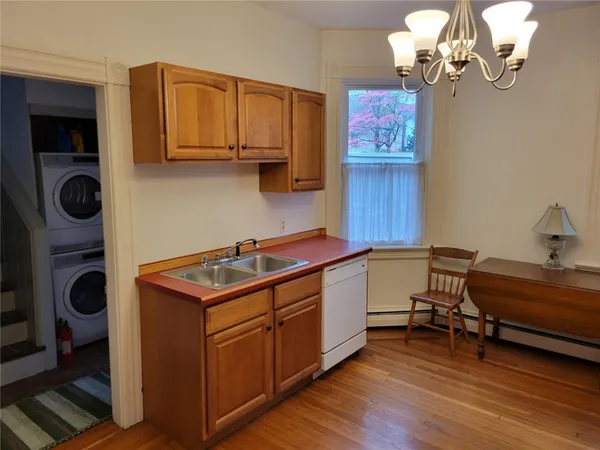 $3,800 | 12 Adelphi Avenue, Unit 1, Providence, RI 02906