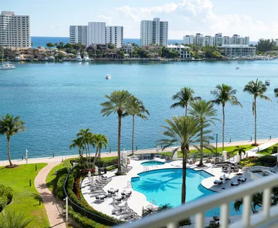 $4,000,000 | 300 Southeast 5th Avenue, #PH-140, Boca Raton, FL 33432