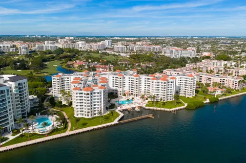 $4,000,000 | 300 Southeast 5th Avenue, #PH-140, Boca Raton, FL 33432
