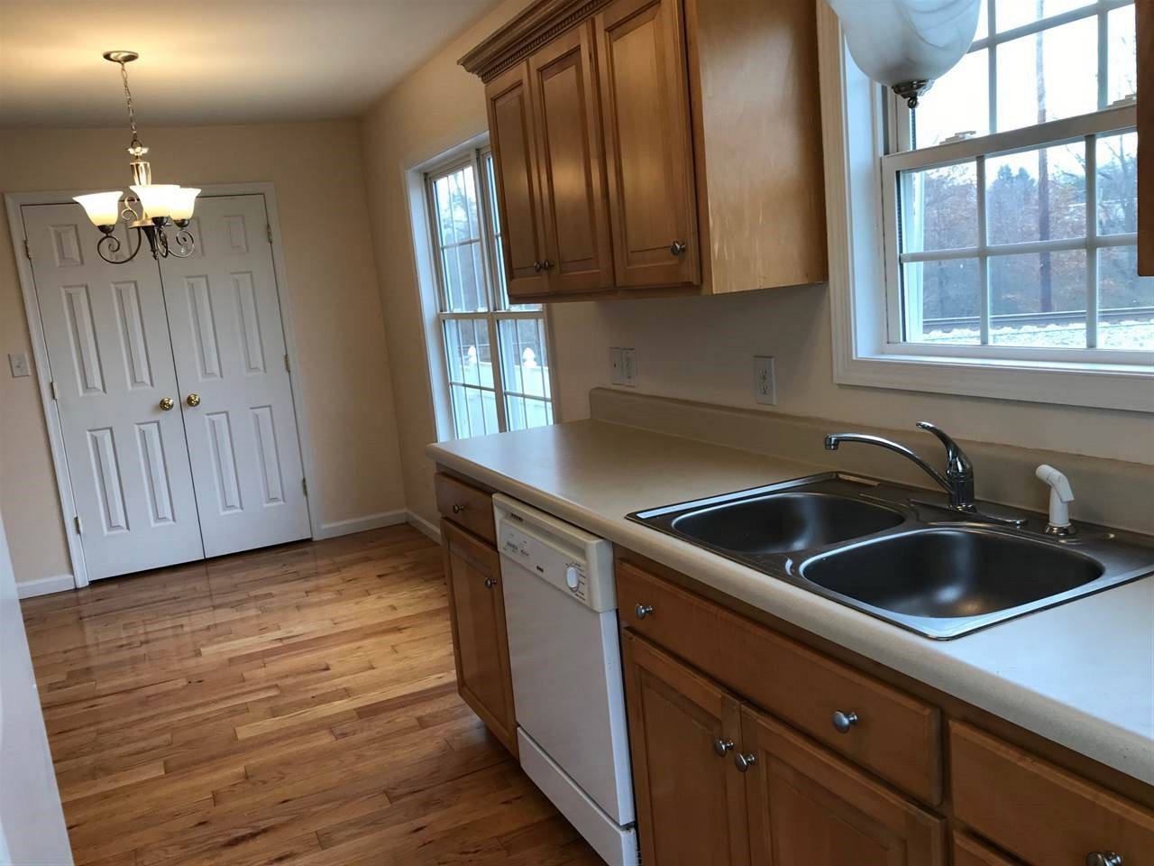 621 Western Road Waynesboro, VA 22980 - Photo 9 of 27 Gallery Image 9