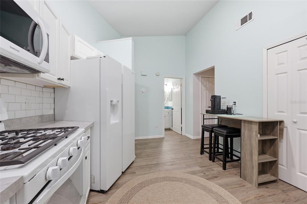 2022 Southwest 70th Terrace Gainesville, FL 32607 - Photo 7 of 21