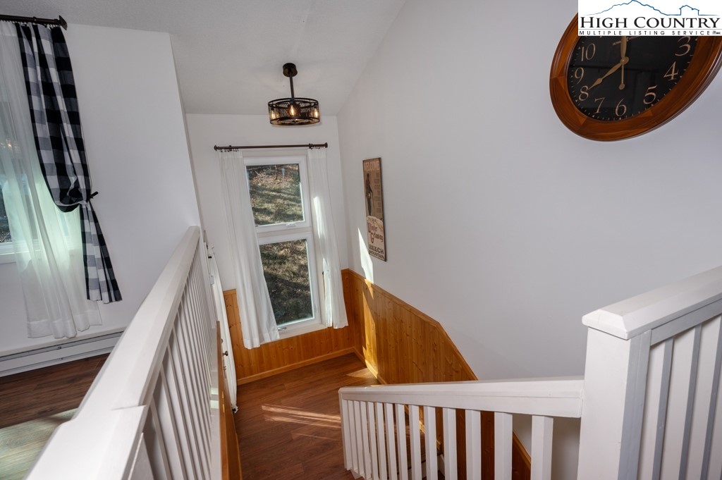 137 Village Road Beech Mountain, NC 28604 - Photo 13 of 30 Gallery Image 13