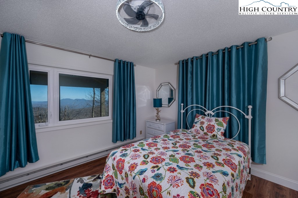 137 Village Road Beech Mountain, NC 28604 - Photo 17 of 30 Gallery Image 17
