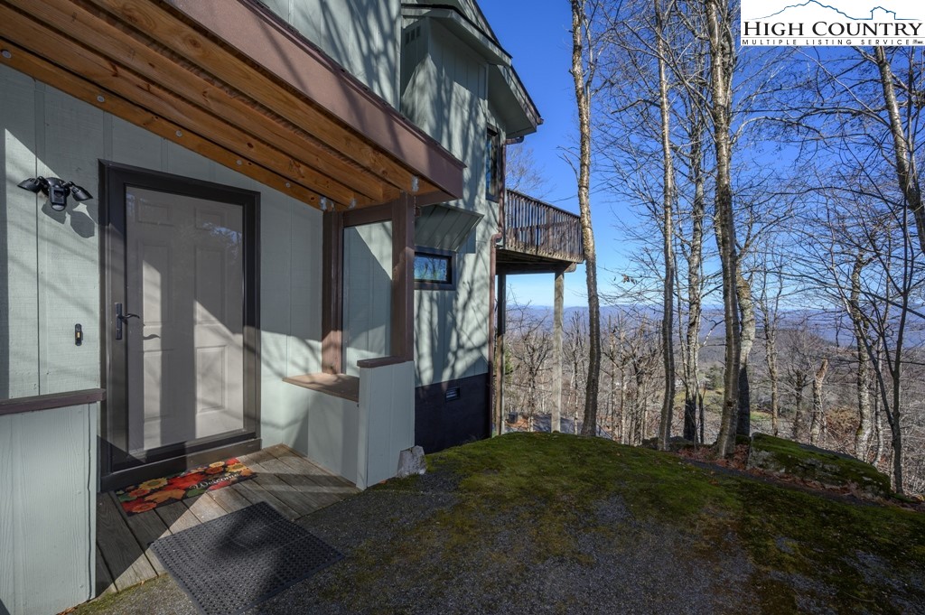 137 Village Road Beech Mountain, NC 28604 - Photo 21 of 30 Gallery Image 21