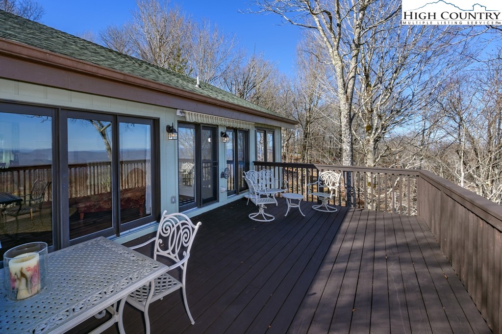 137 Village Road Beech Mountain, NC 28604 - Photo 25 of 30 Gallery Image 25