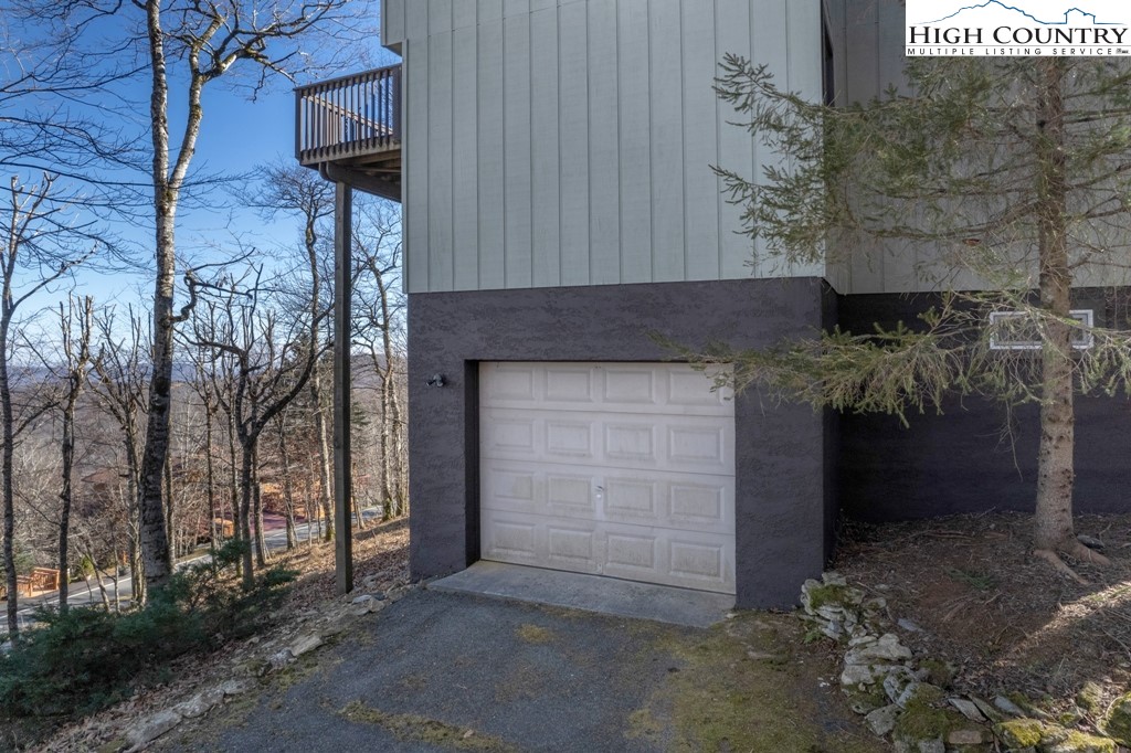 137 Village Road Beech Mountain, NC 28604 - Photo 26 of 30 Gallery Image 26