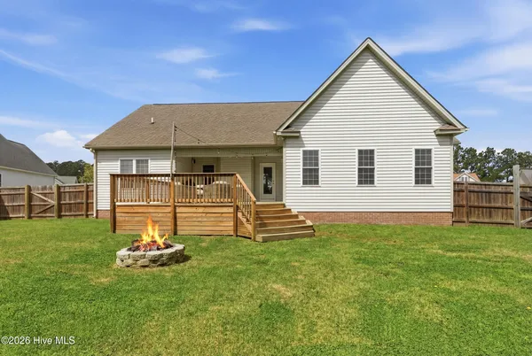 $390,000 | 123 Mom Lane, New Bern, NC 28562