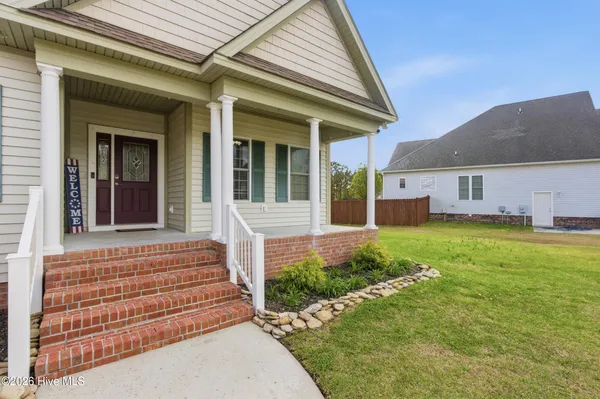 $390,000 | 123 Mom Lane, New Bern, NC 28562