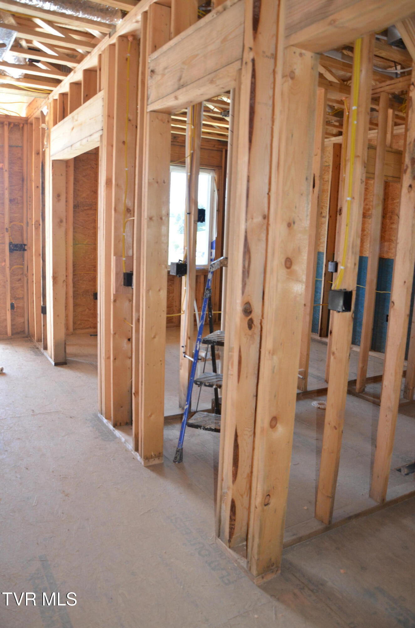 2354 Edinburgh Channel Road Kingsport, TN 37664 - Photo 6 of 10 DSC_0688
