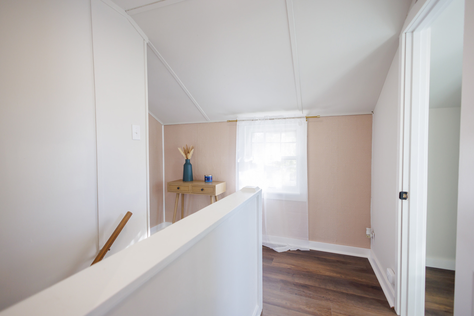1240 West Merchant Street Kankakee, IL 60901 - Photo 12 of 25 a view of hallway with wooden floor