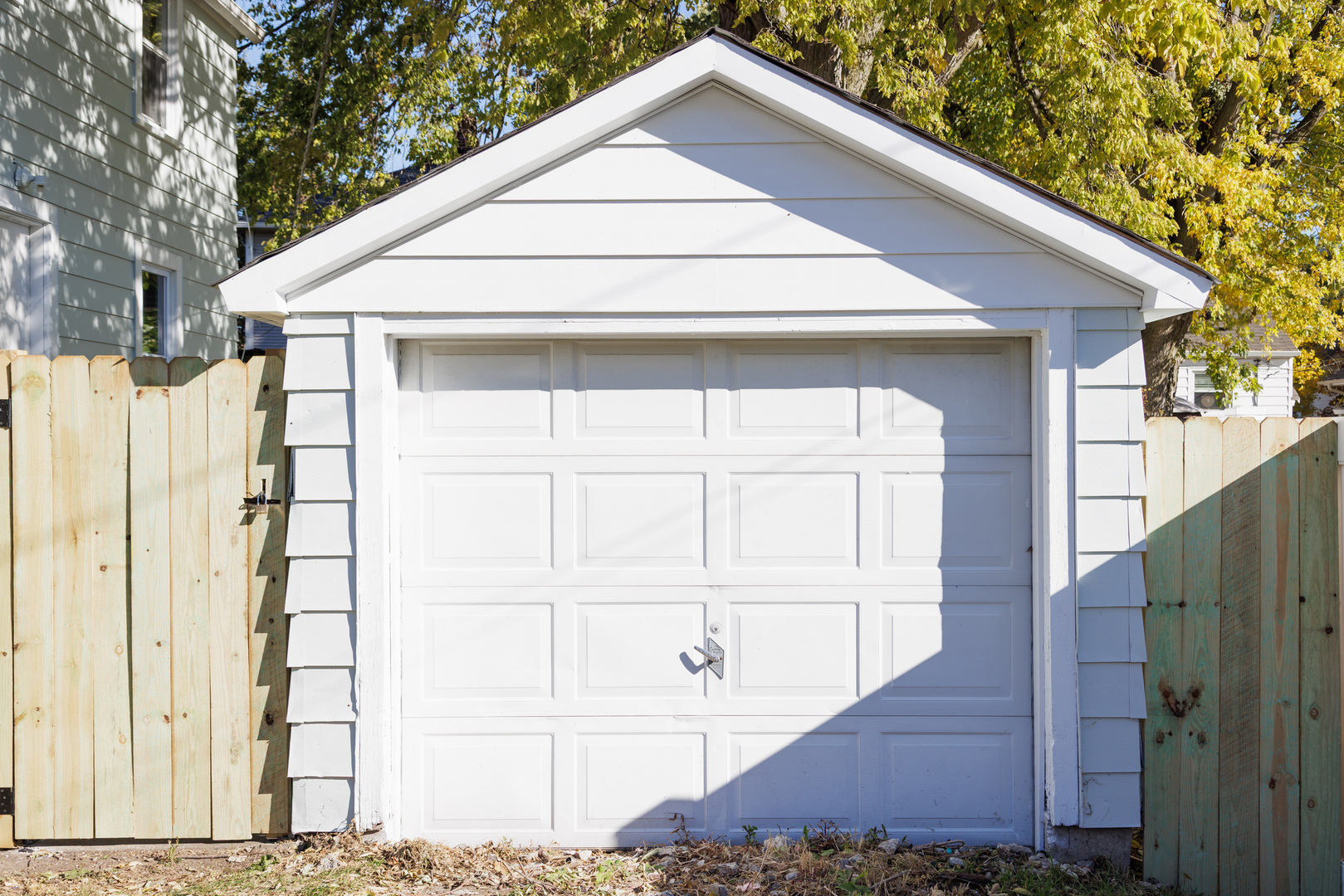 1240 West Merchant Street Kankakee, IL 60901 - Photo 25 of 25 a view of backyard of white house