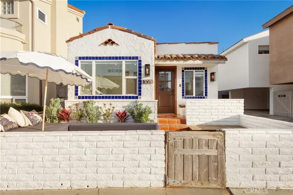 $4,895,000 | 106 31st Street, Newport Beach, CA 92663