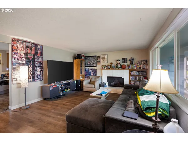 $525,000 | 2495 Jeppesen Acres Road, Eugene, OR 97401