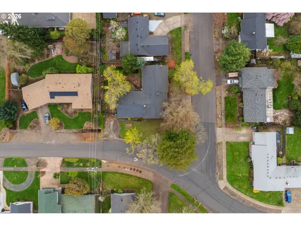 $525,000 | 2495 Jeppesen Acres Road, Eugene, OR 97401