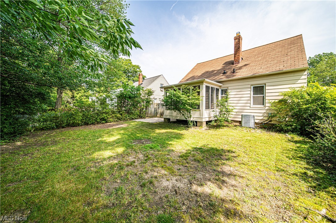 4810 Farnhurst Road Cleveland, OH 44124 - Photo 32 of 34