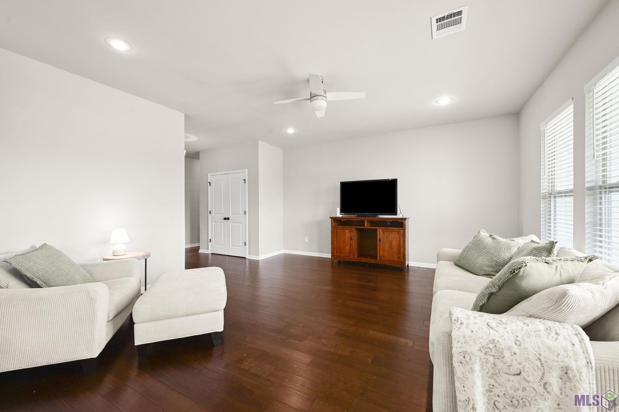 1945 Willow Bend Road St. Gabriel, LA 70776 - Photo 3 of 16