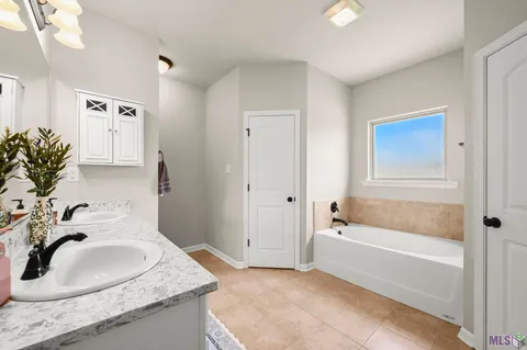 $285,000 | 1945 Willow Bend Road, St. Gabriel, LA 70776