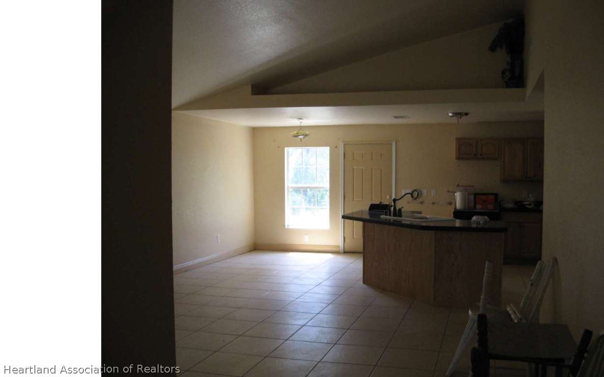 6845 Pioneer Road Sebring, FL 33876 - Photo 4 of 20 Gallery Image 4