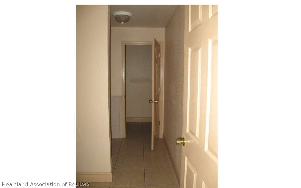 6845 Pioneer Road Sebring, FL 33876 - Photo 9 of 20 Gallery Image 9