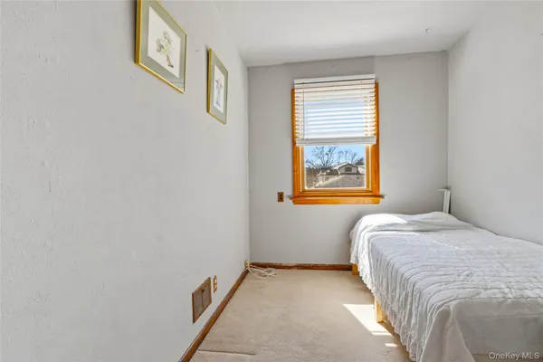 $985,000 | 64-09 Bell Boulevard | Oakland Gardens