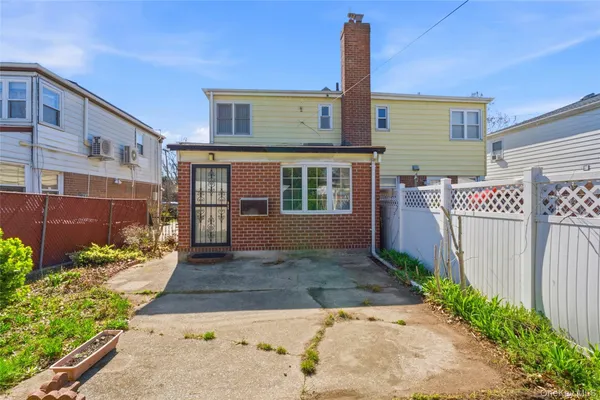 $985,000 | 64-09 Bell Boulevard | Oakland Gardens