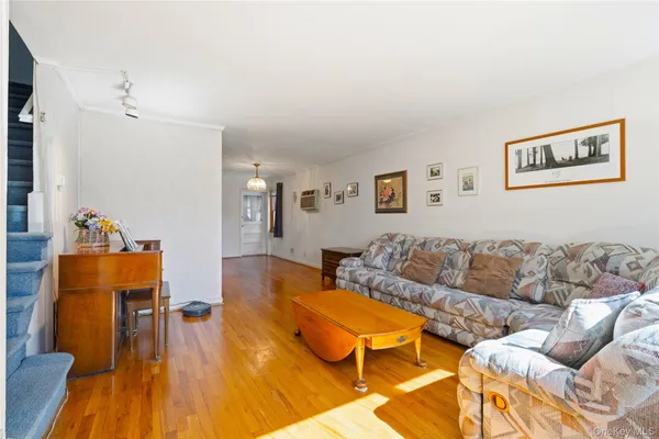 $985,000 | 64-09 Bell Boulevard | Oakland Gardens