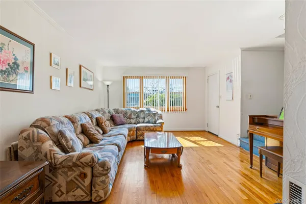 $985,000 | 64-09 Bell Boulevard | Oakland Gardens