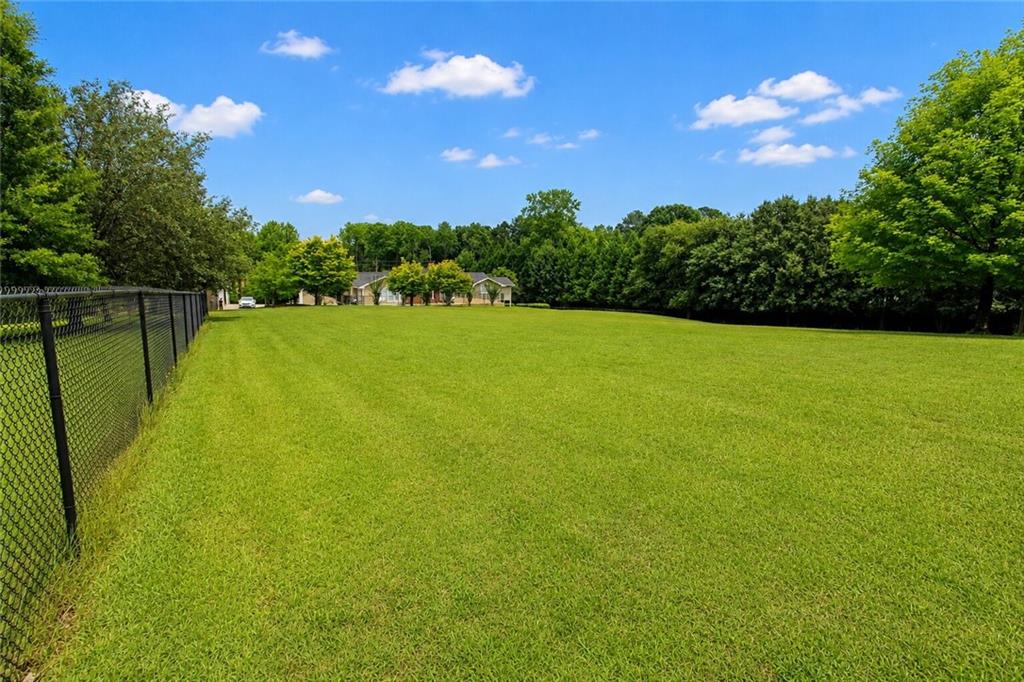 1464 Lakeview Road Grayson, GA 30017 - Photo 11 of 92