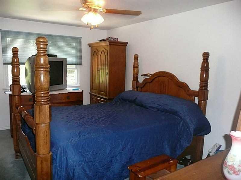 241 Lytton Road Coraopolis, PA 15108 - Photo 8 of 17 Master Bedroom. MASTER WITH ADJOINING BATH