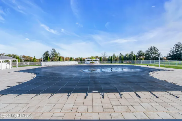 $490,000 | 394 St Andrews Place, Manalapan, NJ 07726