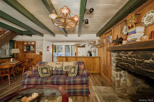 $6,000 | 356 Rossway Road, Pleasant Valley, NY 12569