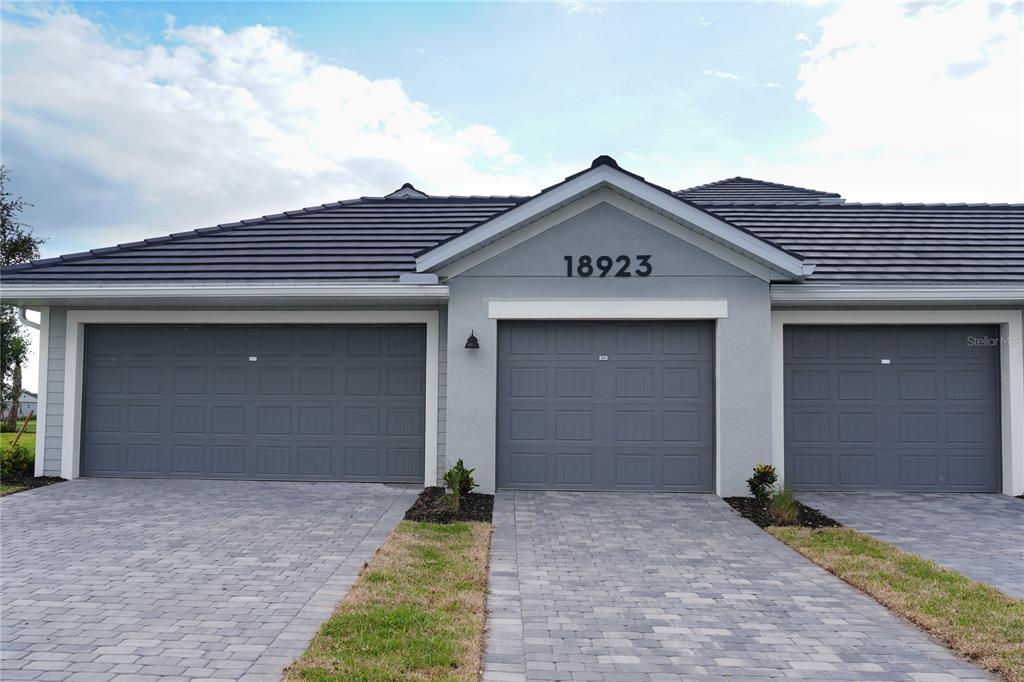 18923 Scallop Loop, Unit 201 Lakewood Ranch, FL 34211 - Photo 9 of 32