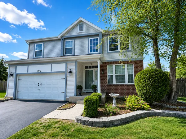 $549,000 | 210 Balmoral Court, Glendale Heights, IL 60139