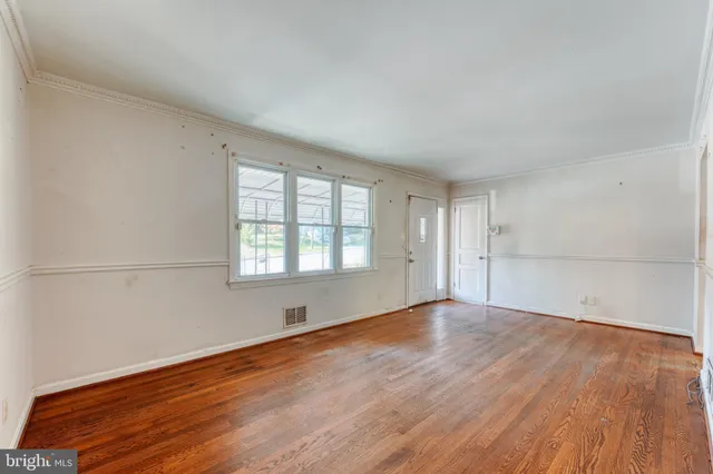 $327,900 | 3815 71st Avenue, Hyattsville, MD 20784