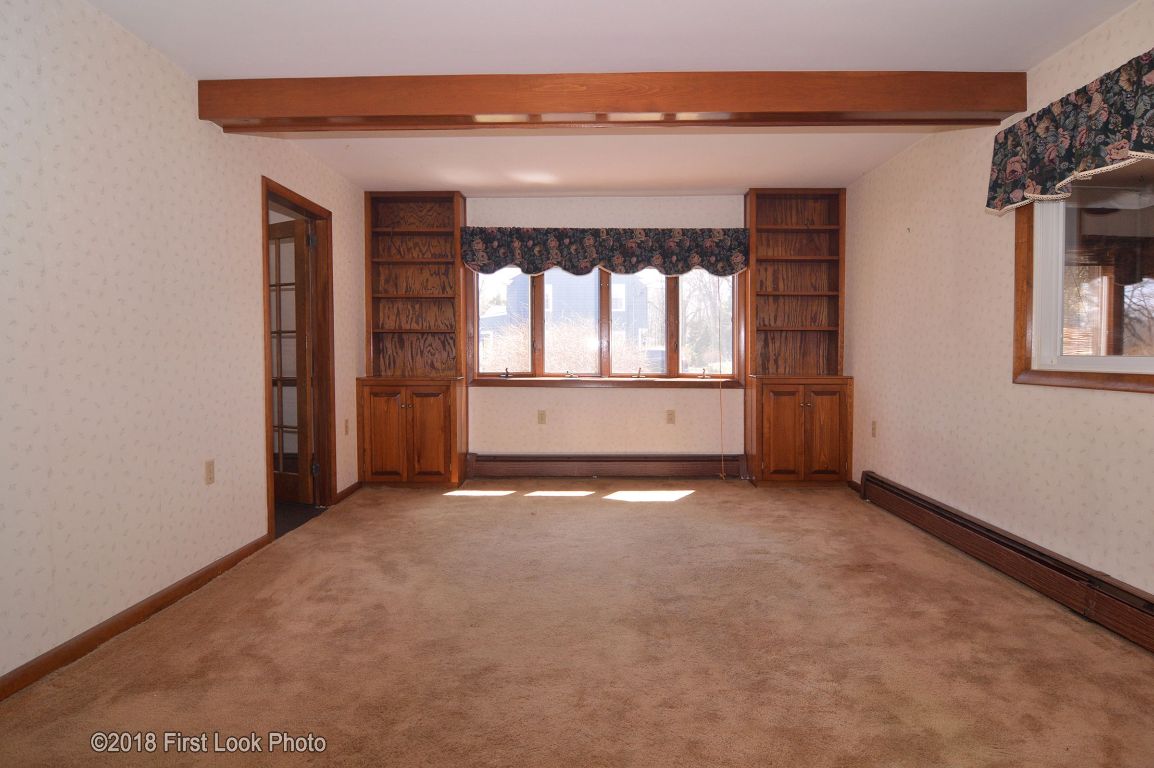 43 Lamson Road Barrington, RI 02806 - Photo 2 of 37 Gallery Image 2
