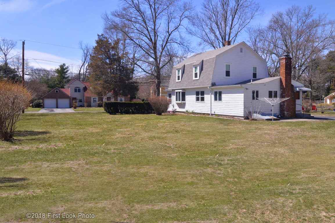 43 Lamson Road Barrington, RI 02806 - Photo 34 of 37 Gallery Image 34